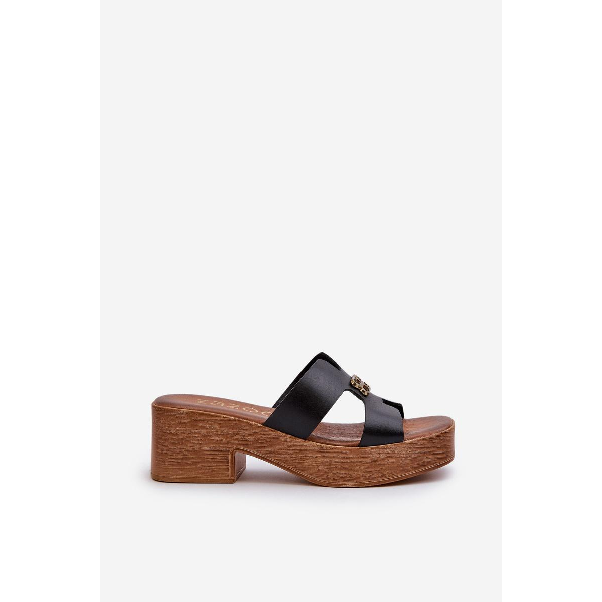 Zazoo 40412 Kožené Elegantné Dámske Papuče S Zlatým Ozdobením Čierne - Čierna