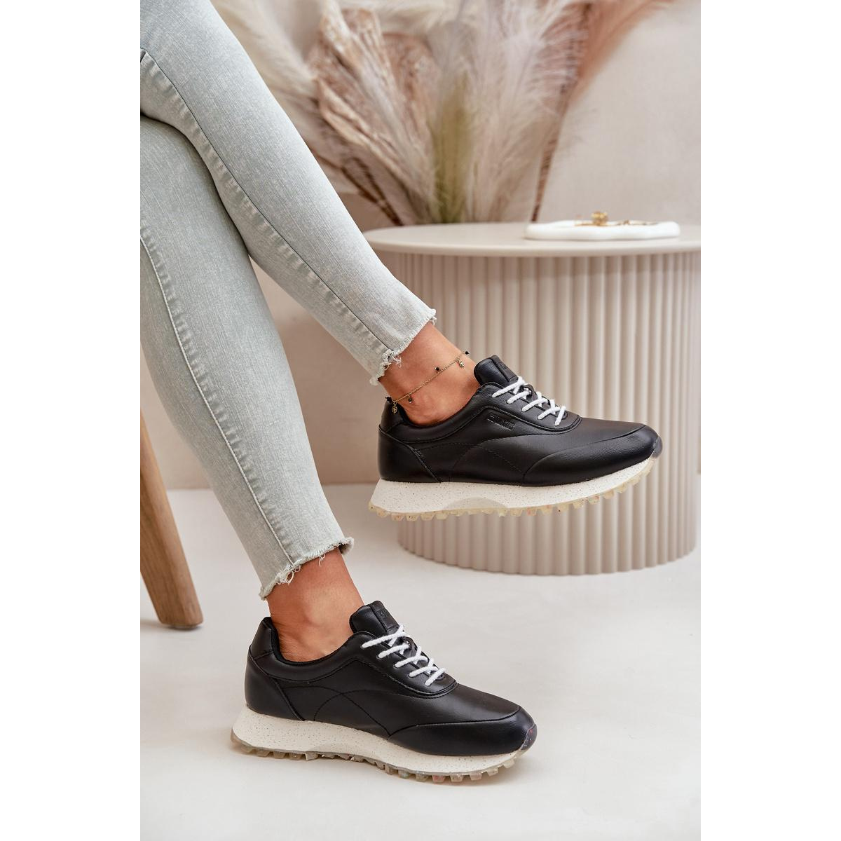 Dámske Sneakers Športová Obuv Z Eko Kože Big Star OO274024 Hi-Poly System Čierne - Čierna