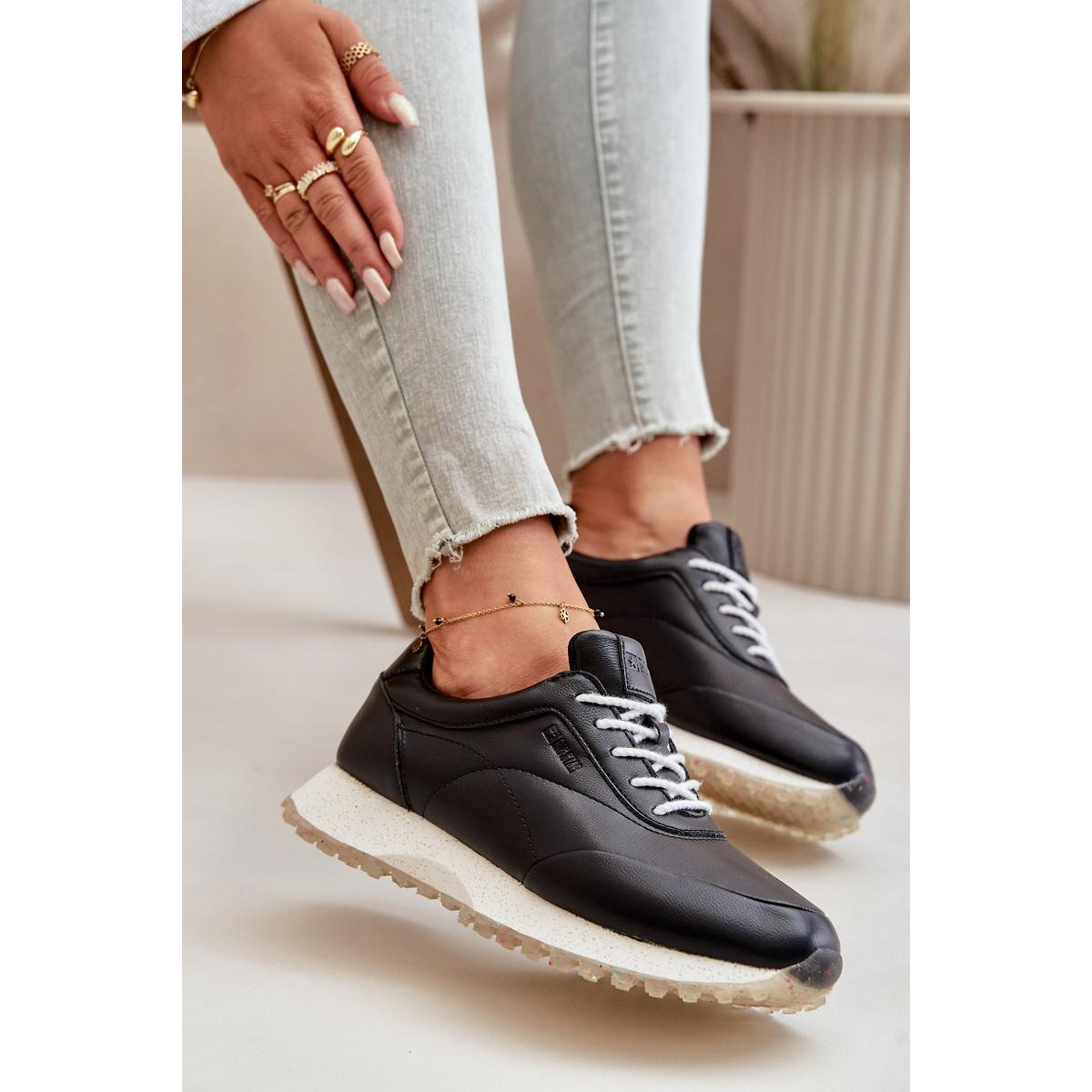 Dámske Sneakers Športová Obuv Z Eko Kože Big Star OO274024 Hi-Poly System Čierne - Čierna