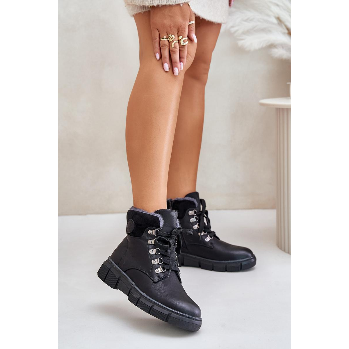 Dámske Zateplené Čižmy Na Zips Čierne Mevanisa - Čierna