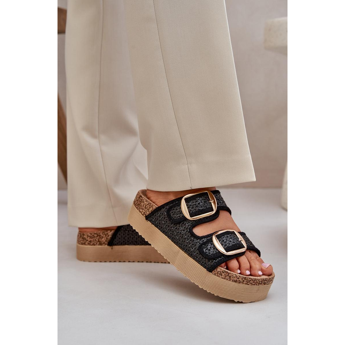 Sandal s Pletením A Sponami Na Masívnej Platforme Čierne Aralissea - Čierna