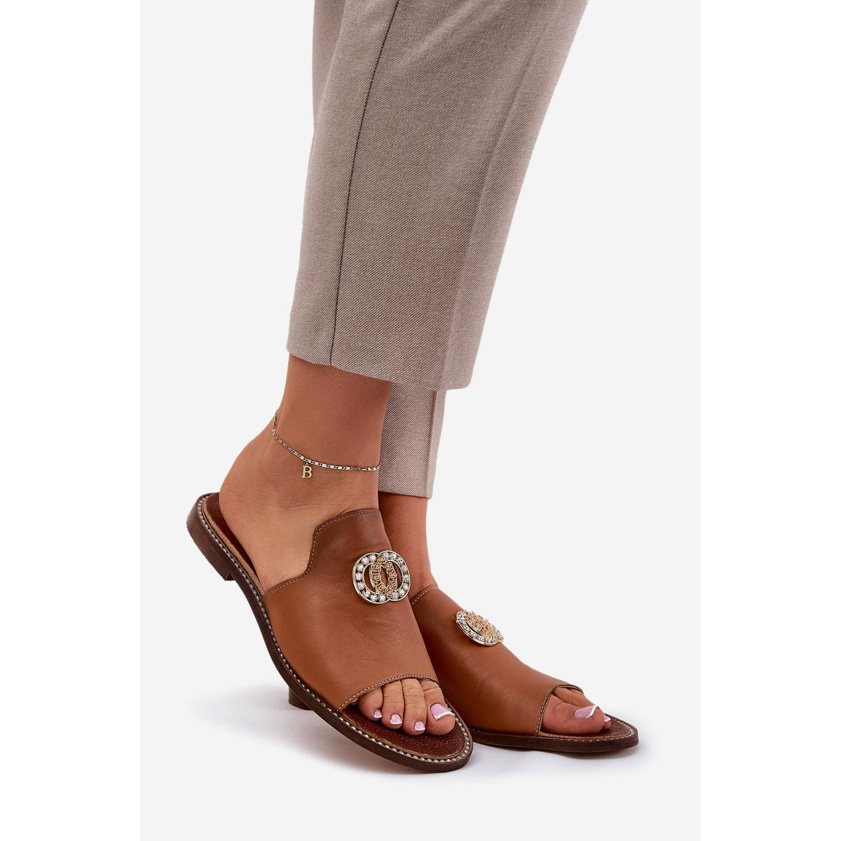 Elegantné Dámske Kožené Pantofle S Dekoráciou Zazoo 3008 Camel - Odtiene hnedej a béžovej