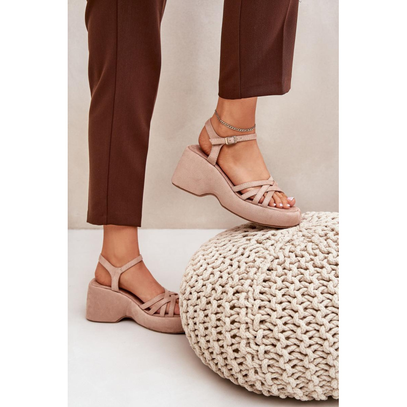Sandal Na Platforme A Klíne Z Eko Semiša Béžové Nendal - Béžová