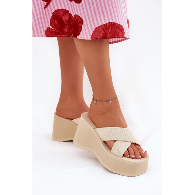 Dámske Sandále Na Klíne A Platforme Béžové Sevolee - Béžová