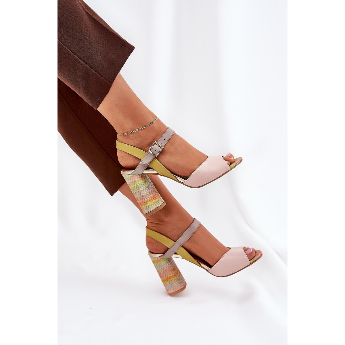 Kožené Elegantné Sandále na Podpätku Laura Messi 2136 Viacfarebné - Viacfarebné