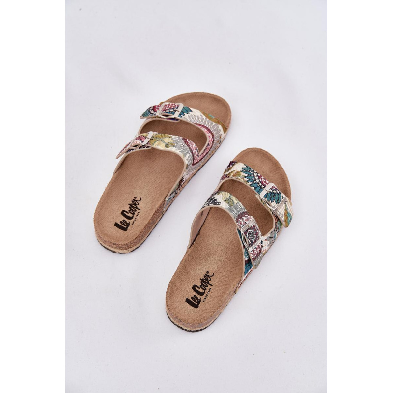 Vzory dámske papuče na korkovej platforme s prackami Lee Cooper LCW-25-35-3483L Viacfarebné - Viacfarebné