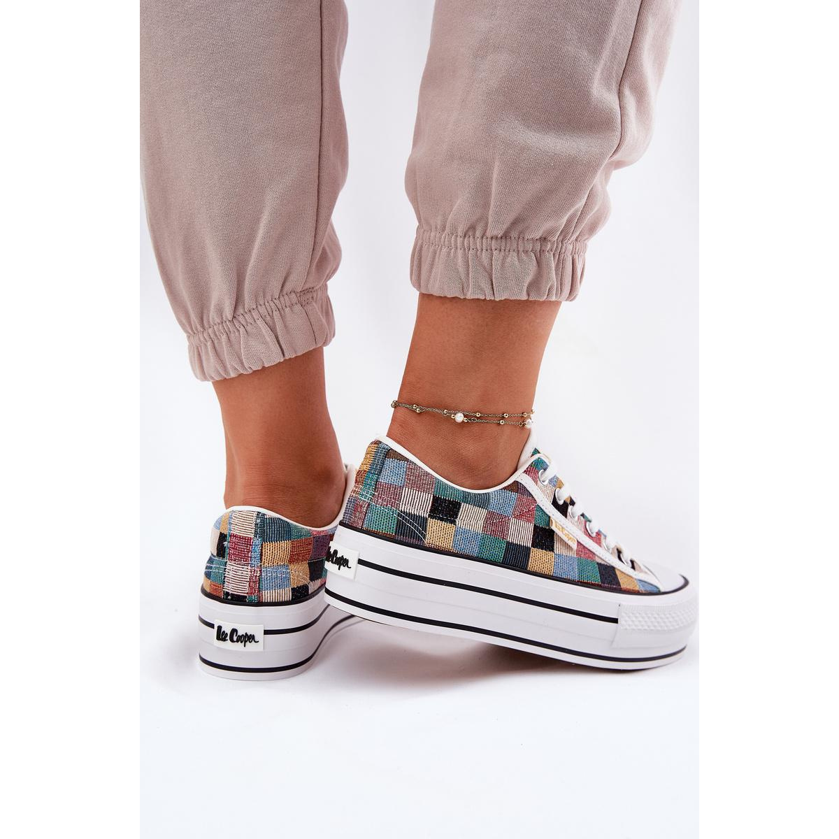 Vzorkované Dámske Tenisky Na Platforme Lee Cooper LCW-25-31-3441L Viacfarebné