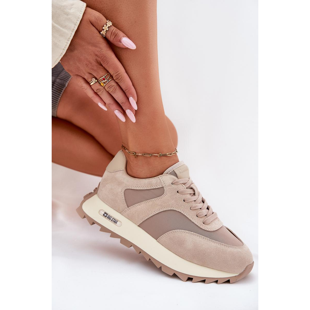 Semišové Sneakersy Na Platforme Dámske Big Star RR274897 HI-POLY SYSTEM Béžové - Béžová