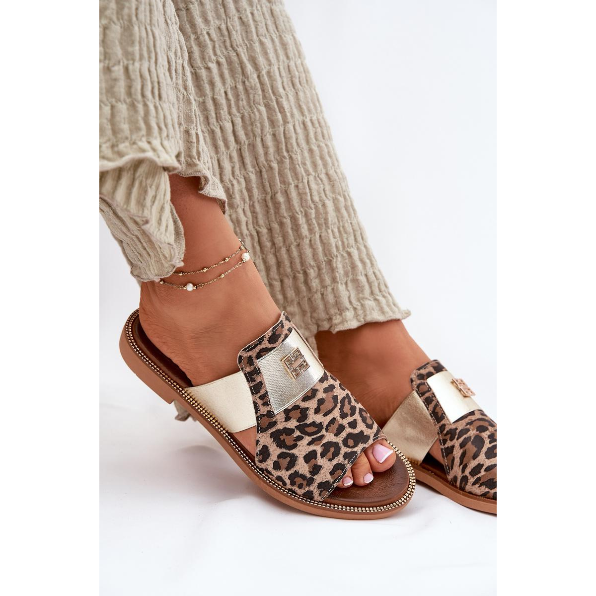 Elegantné Sandále Z Prírodnej Kože Na Plochéj Pätke Zazoo 40423 Leopard - Odtiene hnedej a béžovej