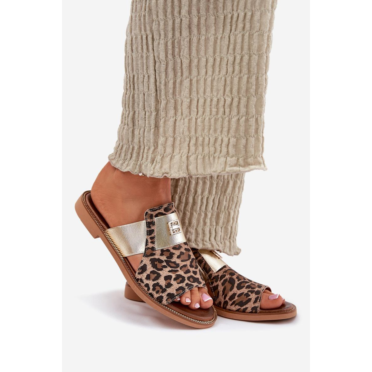 Elegantné Sandále Z Prírodnej Kože Na Plochéj Pätke Zazoo 40423 Leopard - Odtiene hnedej a béžovej