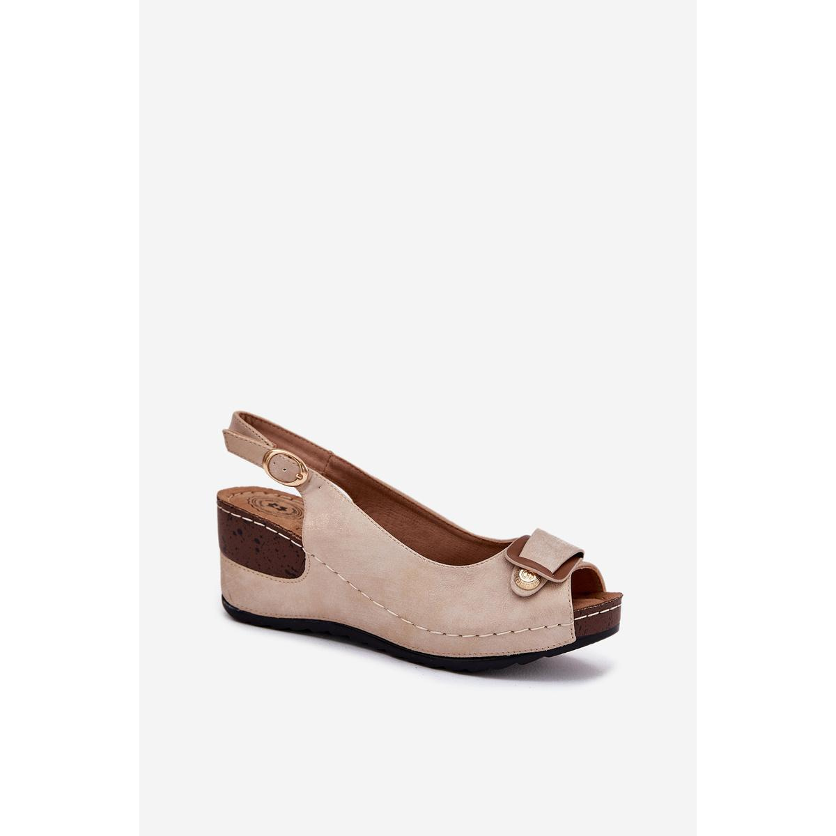 Dámske Ľahké Sandále Na Klíne Comfort Shoes Béžovo-Zlaté Efravia - Zlatá