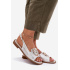 Elegantné sandále s ozdobou na plochom podpätku S.Barski KV51-003 strieborné - Srebrny