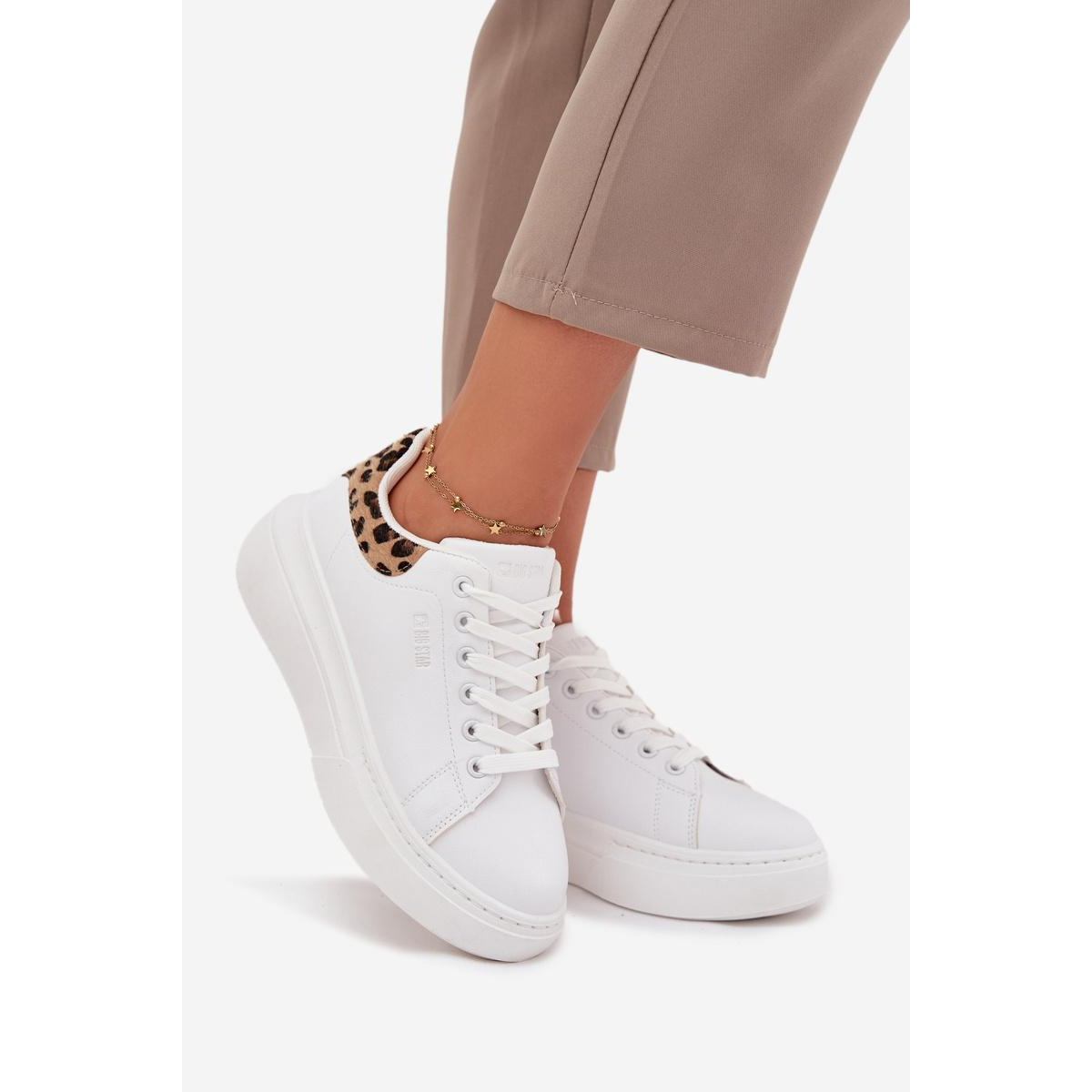 Dámske Tenisky Na Platforme Big Star SS274247 Biele Leopardie - Biela