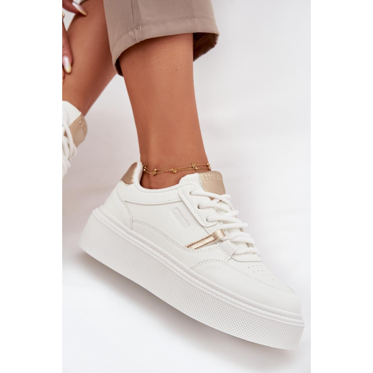 Dámske Sneakers Na Platforme Big Star SS274359 Biele - Biela