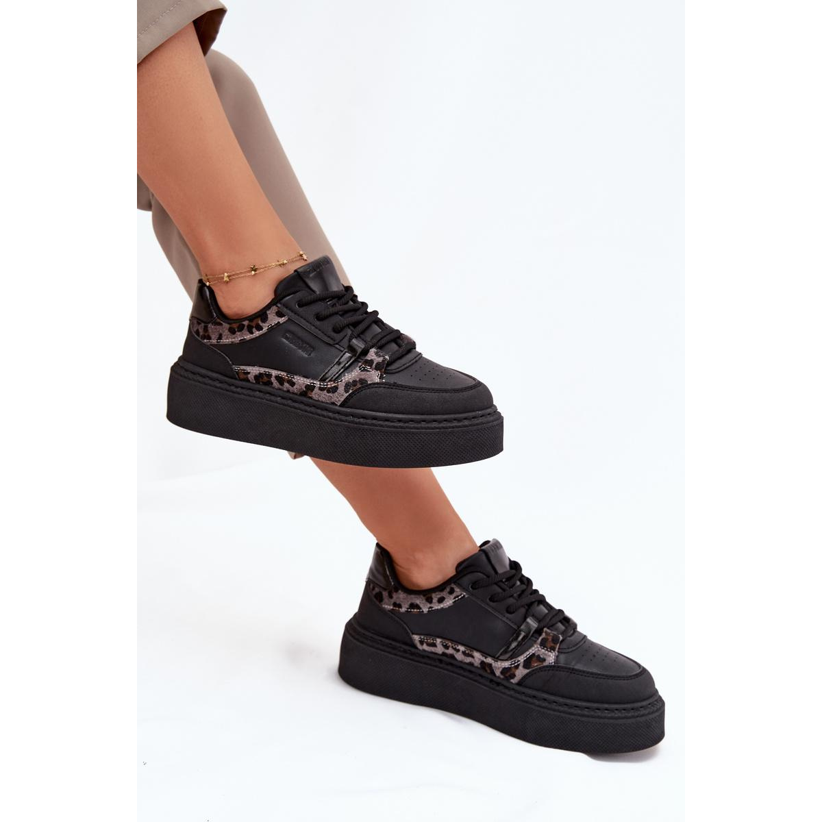 Dámske Sneakers Na Platforme Big Star SS274358 Leopardie Čierne - Čierna
