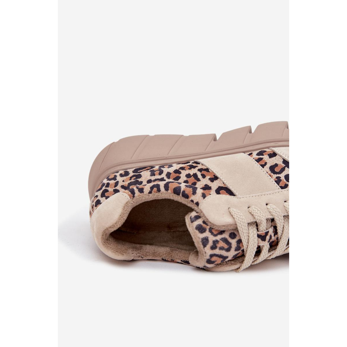 Semišové zateplené dámske tenisky na masívnej platforme Vinceza 66841 Leopard béžové - Béžová