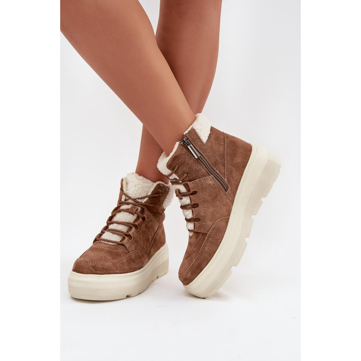 Semišové dámske snehule s kožušinou na platforme Vinceza 95354 Camel - Odtiene hnedej a béžovej