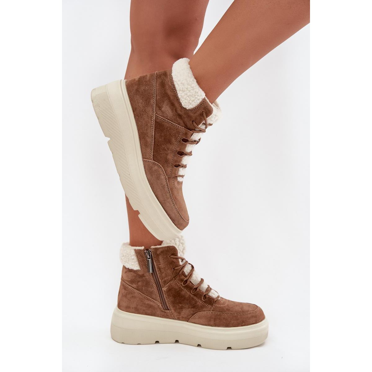 Semišové dámske snehule s kožušinou na platforme Vinceza 95354 Camel - Odtiene hnedej a béžovej