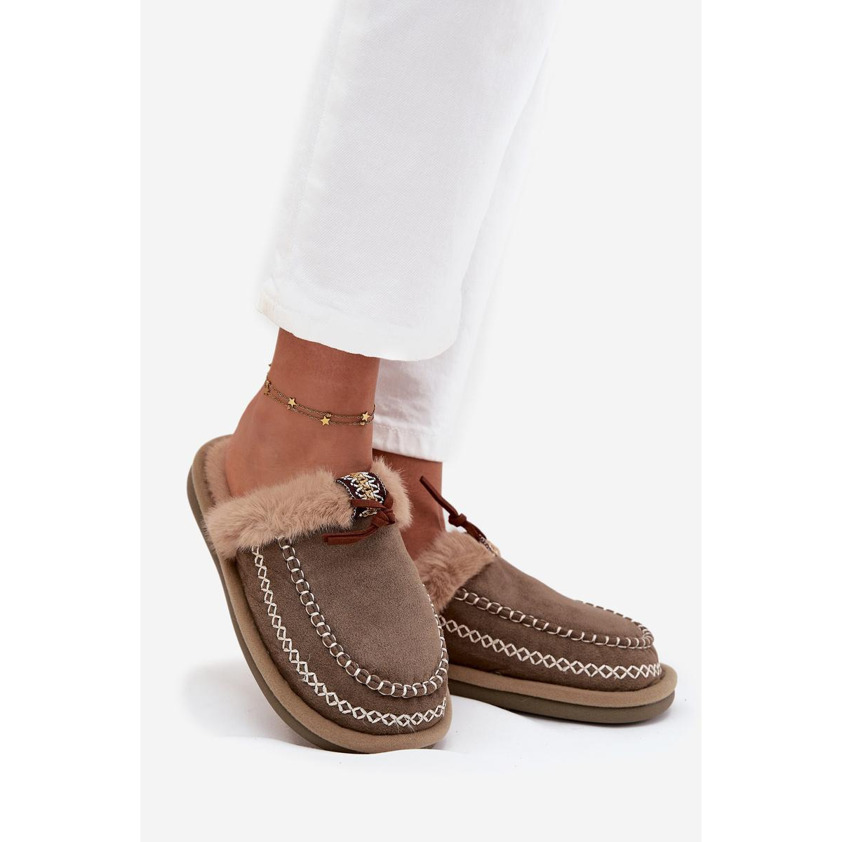 Dámske papuče s kožušinou a výšivkou Zelené Perivelle - Odtiene zelenej