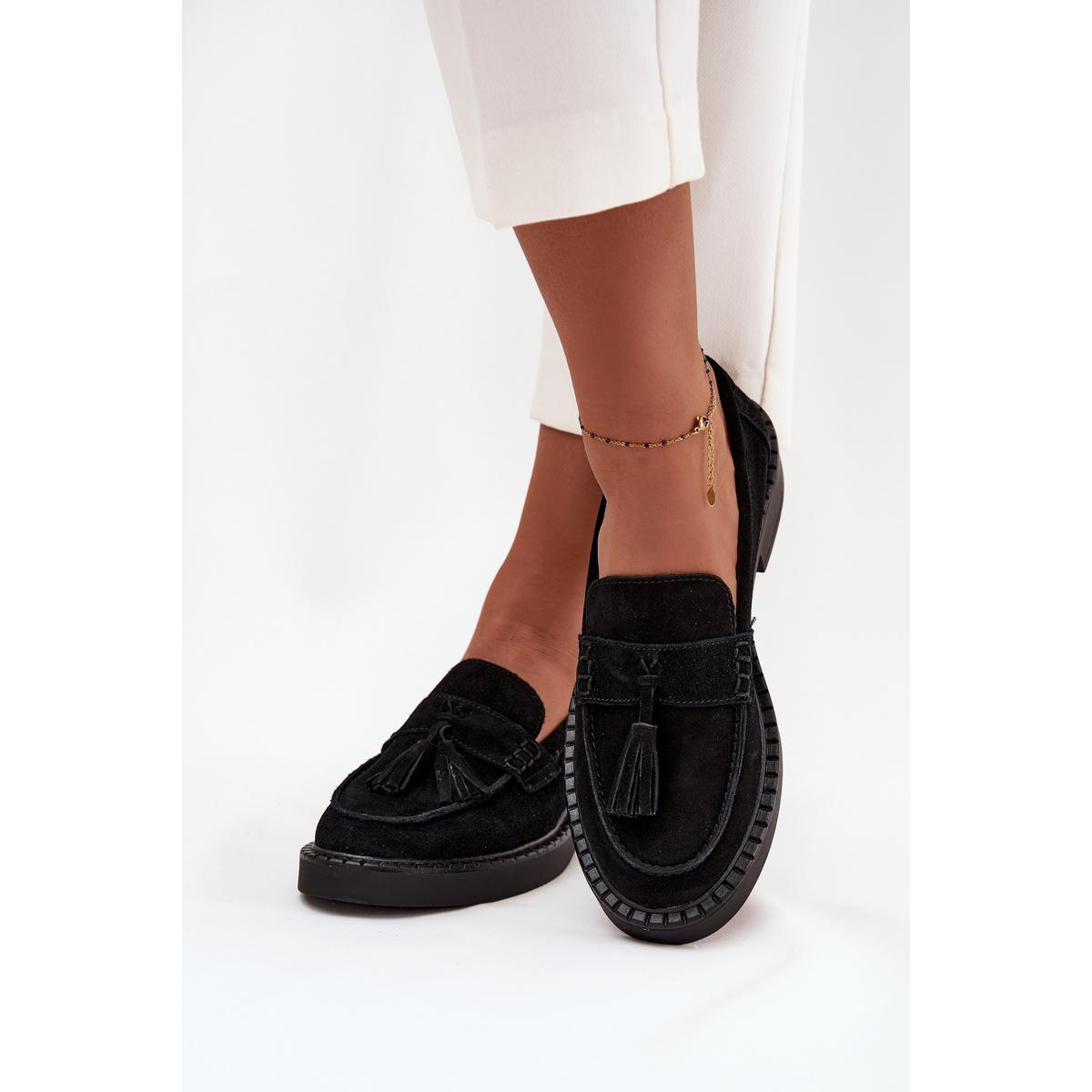 Dámske semišové mokasíny s brmbolcami D&A TW107 čierne - Čierna