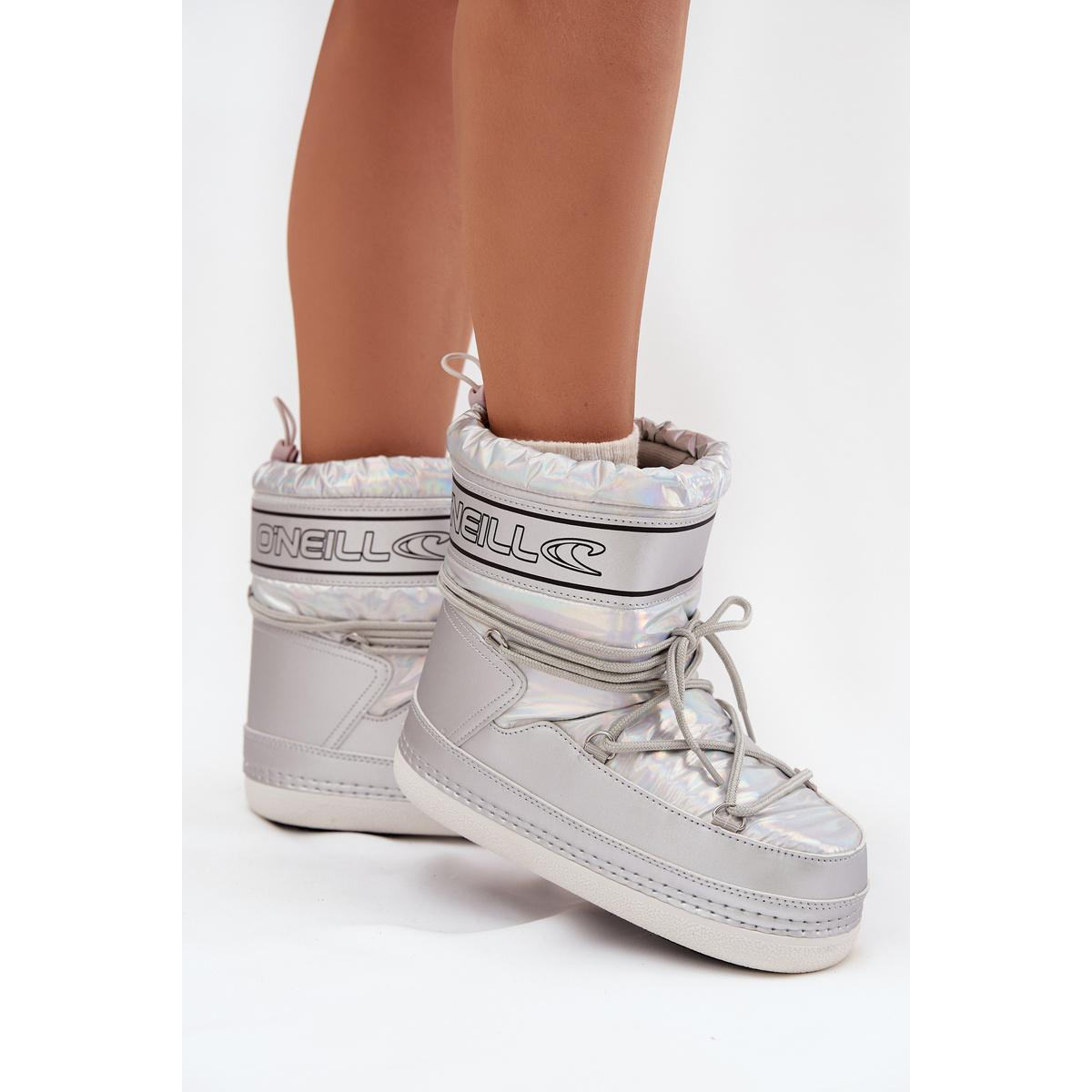 Dámske zimné čižmy s šnúrkami O'NEILL LISA WOMEN HIGH 90253012.99S Strieborné - Srebrny