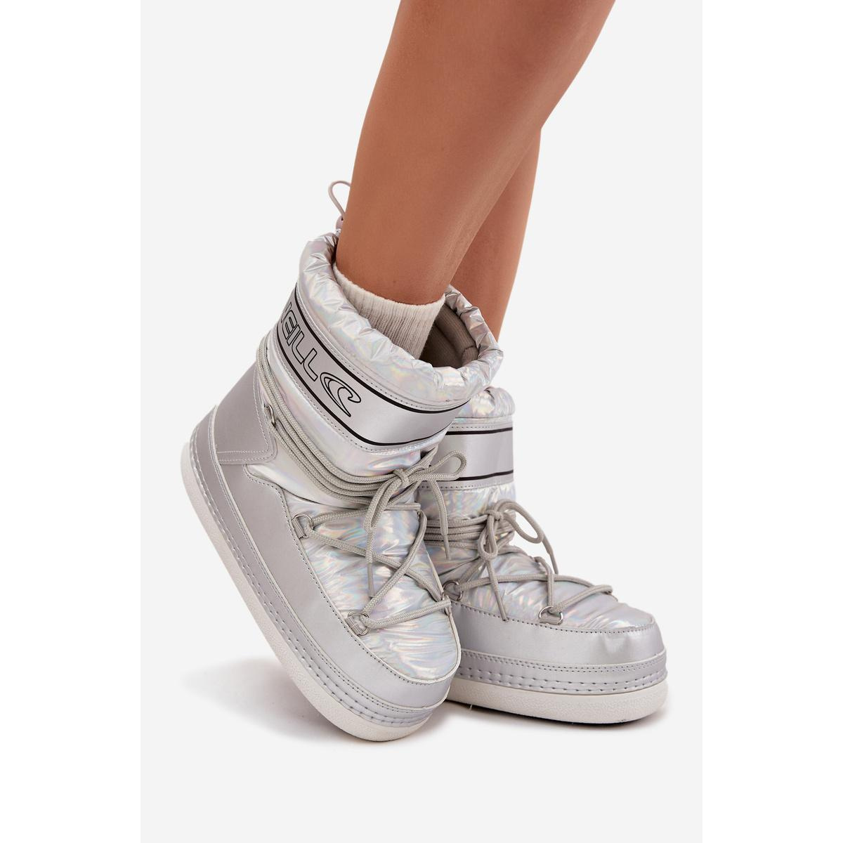 Dámske zimné čižmy s šnúrkami O'NEILL LISA WOMEN HIGH 90253012.99S Strieborné - Srebrny