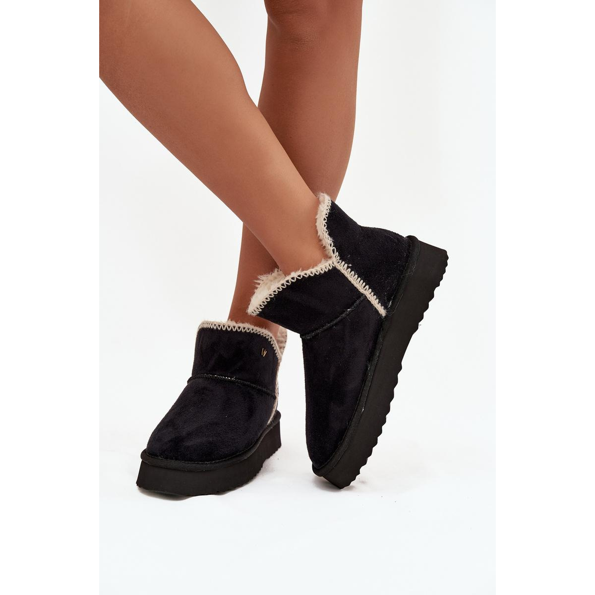 Dámske snehule na platforme Wrangler 20253093.25Y Čierne - Čierna