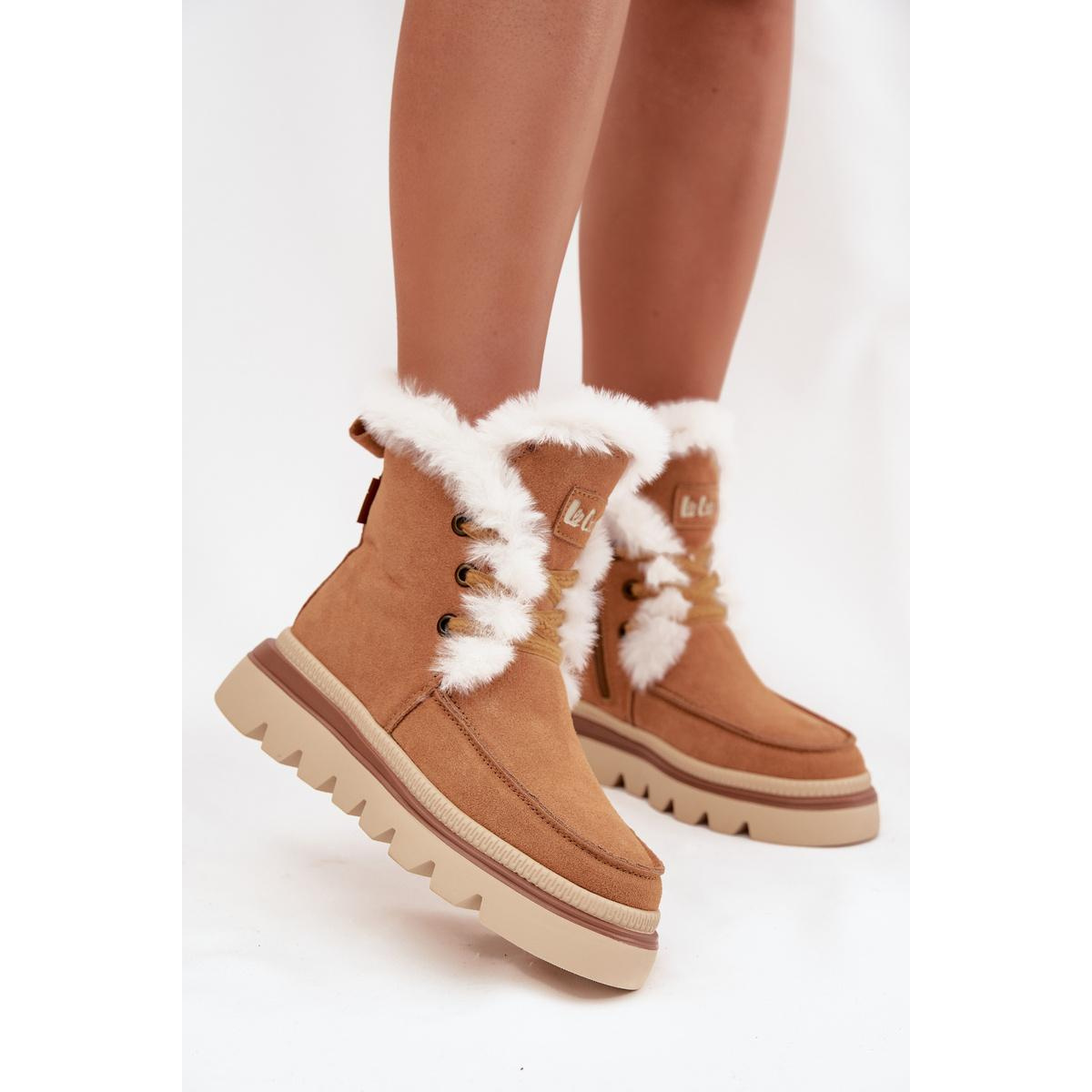 Ženské snehové topánky z prírodného semišu Lee Cooper LCJ-25-01-3738 Camel