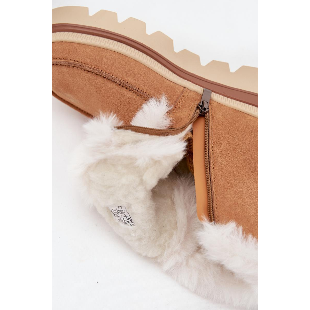 Ženské snehové topánky z prírodného semišu Lee Cooper LCJ-25-01-3738 Camel